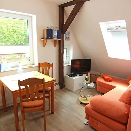 Osten Apartment *